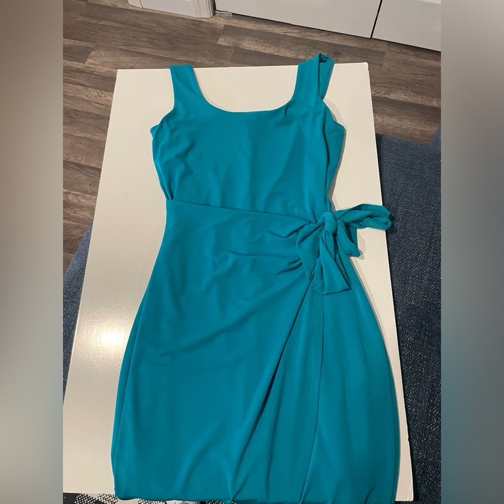 Express party dress knee length  size xs